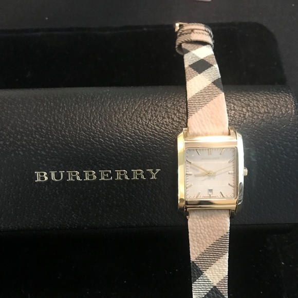 Burberry Accessories - Authentic Burberry Ladies Swiss Qrtz Watch